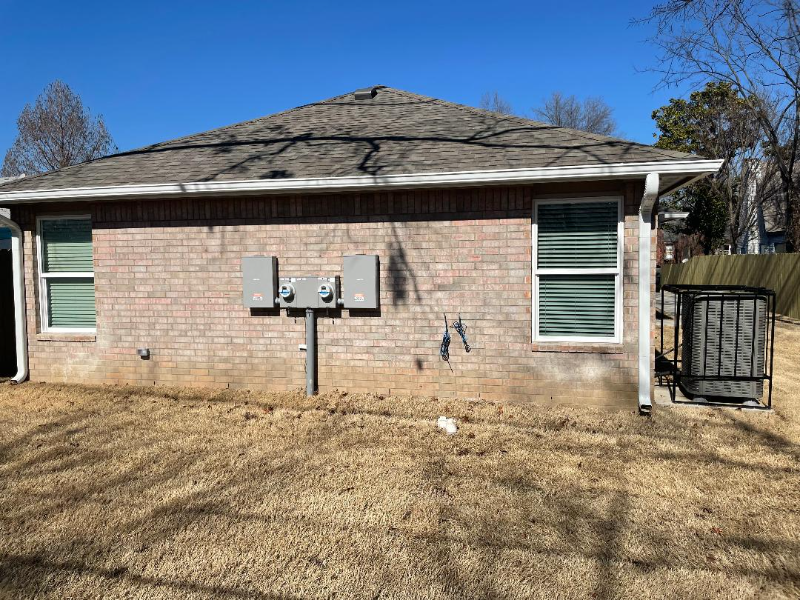 238 E Young Pl #B - Photo 3 of 10