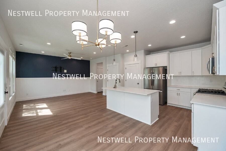 6402 W Sugarcane Dr - Photo 2 of 19