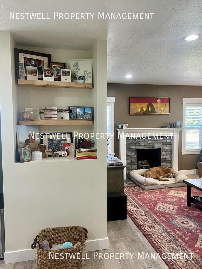 2234 E Wilson Ave - Photo 5 of 27