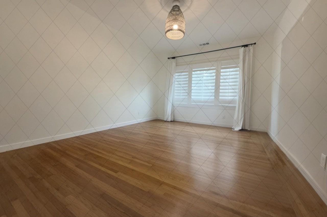 1120 Masonic Ave - Photo 4 of 7