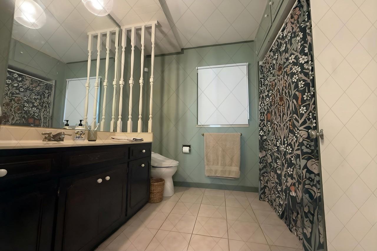 1120 Masonic Ave - Photo 5 of 7