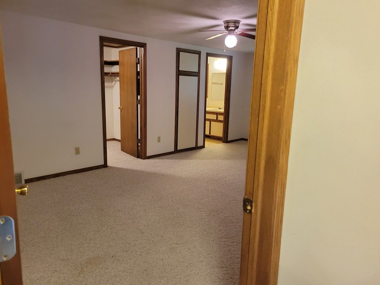 13 Century Ct - Photo 4 of 9