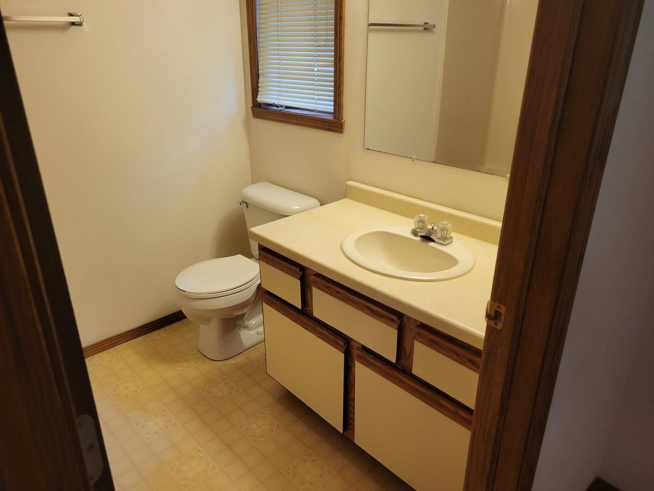 13 Century Ct - Photo 5 of 9