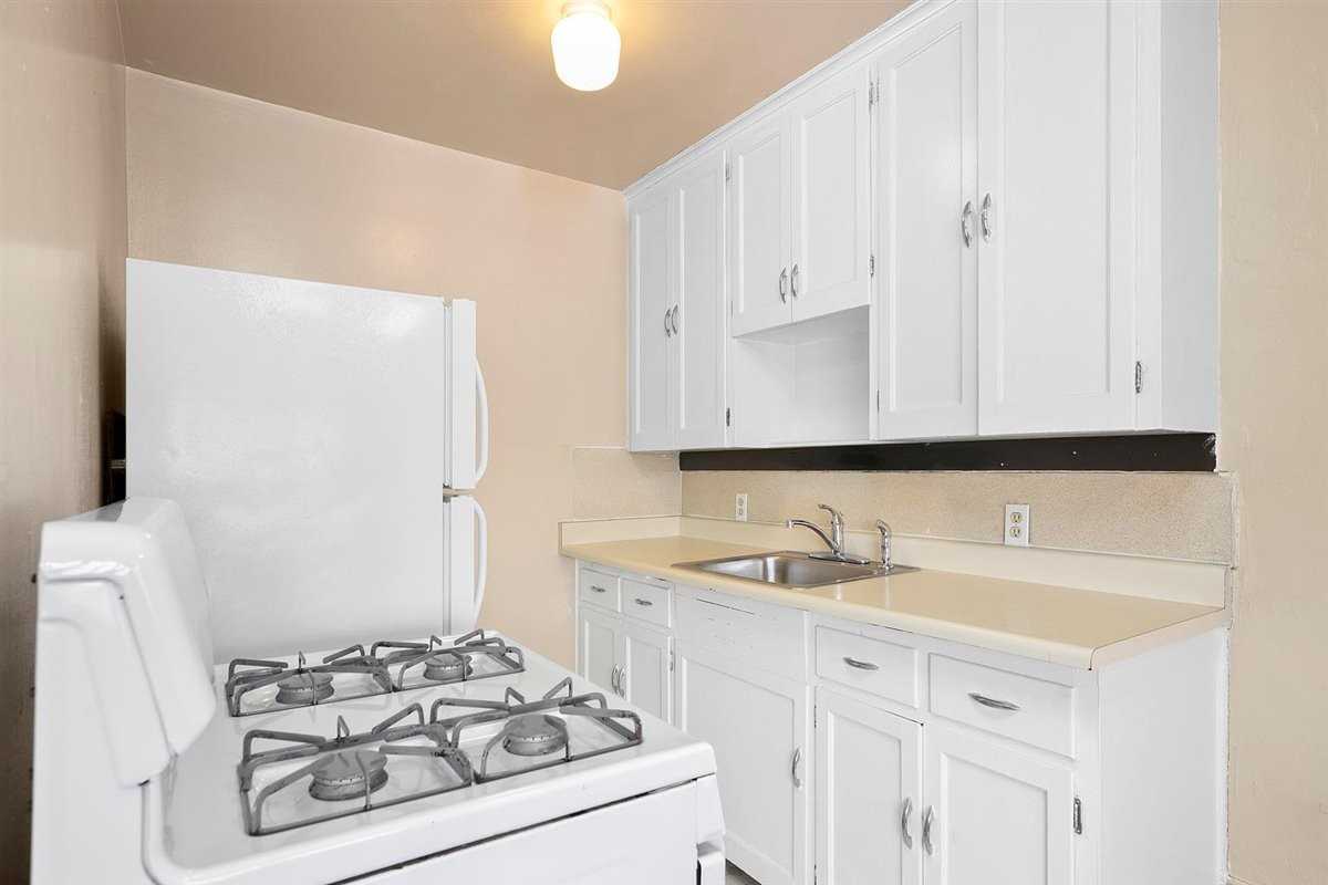 1160 Colorado Blvd #25-21 - Photo 3 of 6