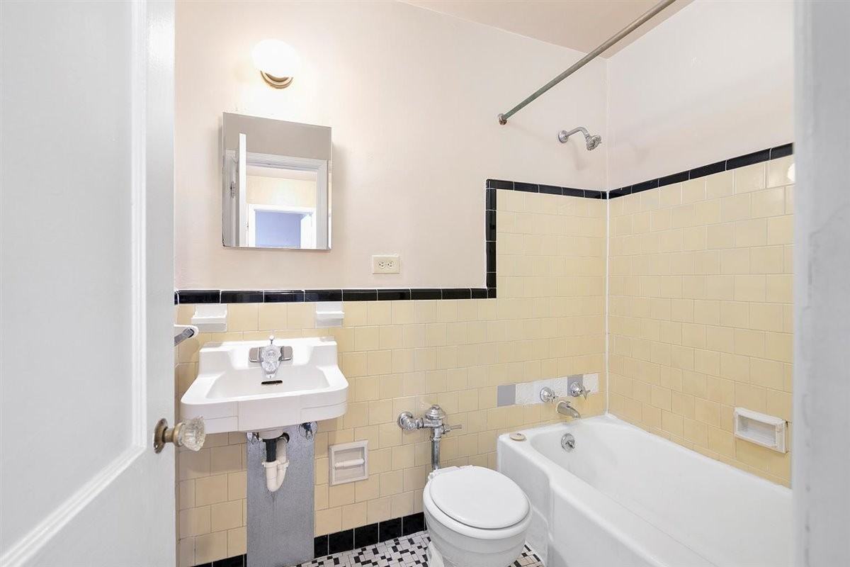 1160 Colorado Blvd #25-21 - Photo 5 of 6