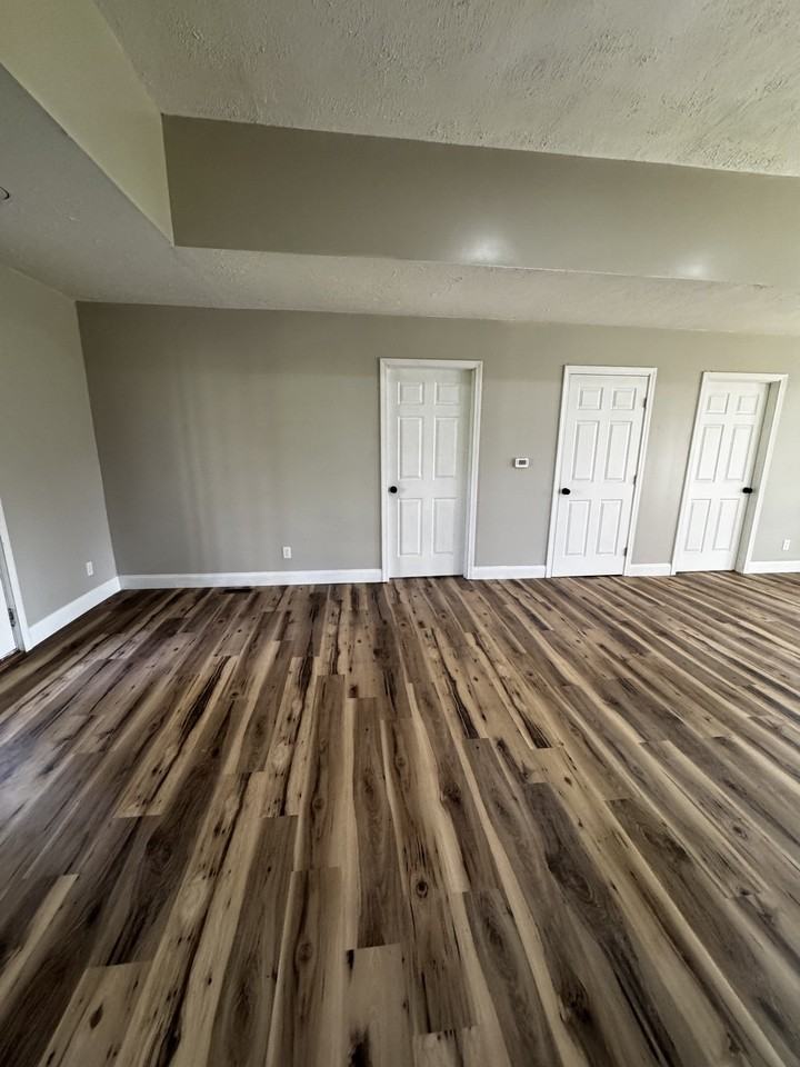 118 Bank St #A - Photo 3 of 15