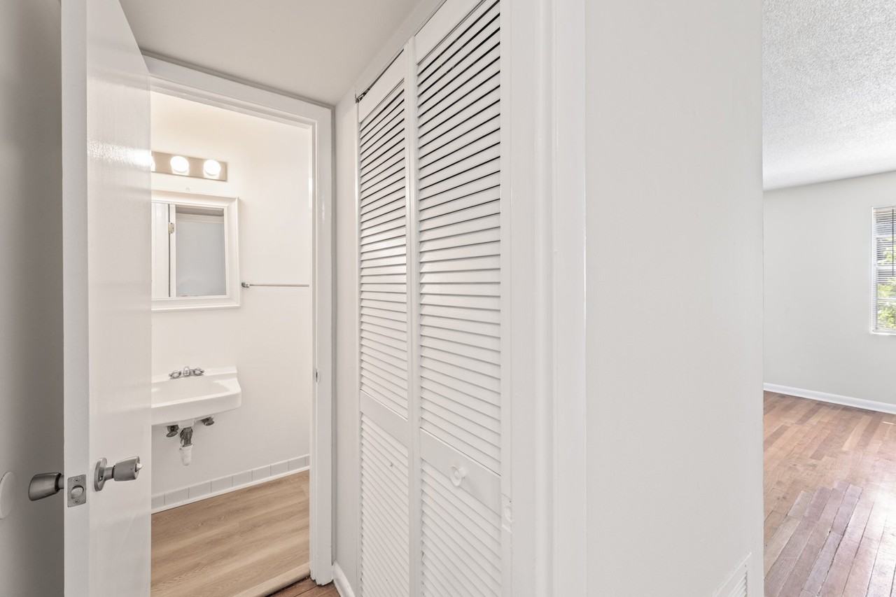 1400 Church St #K - Photo 7 of 13