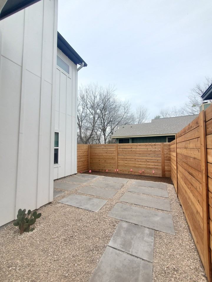 6016 Fairway St #2 - Photo 3 of 23