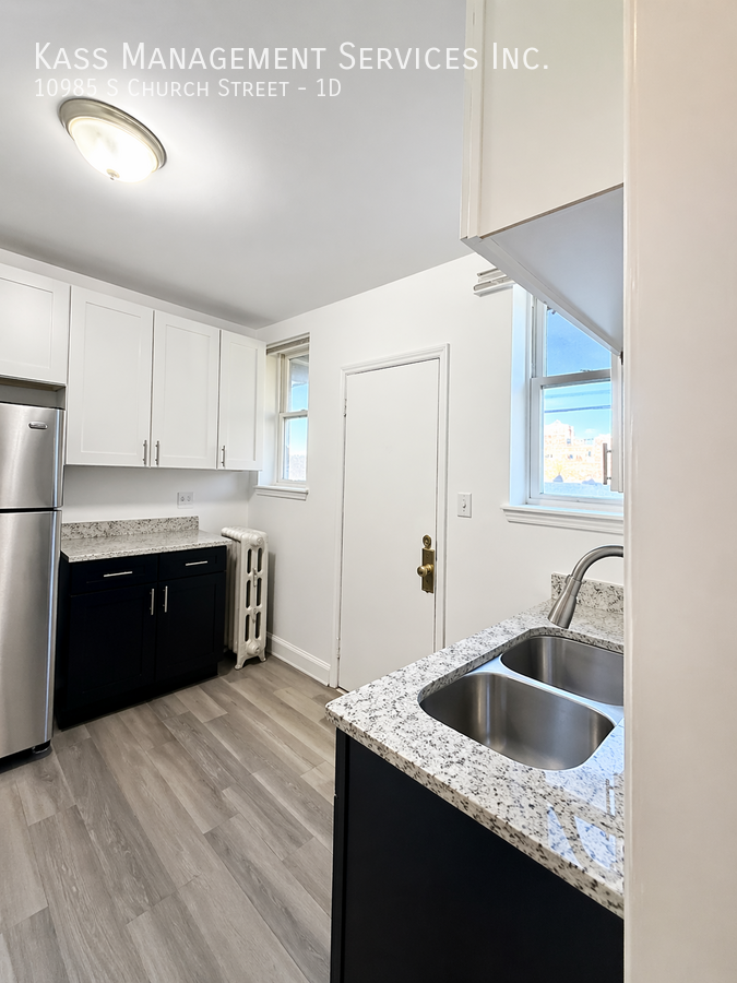 10985 S Church St #1D - Photo 2 of 7