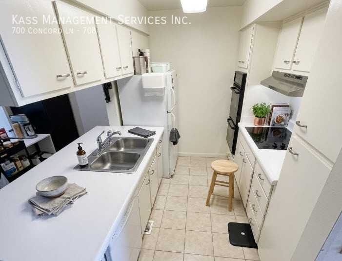 700 Concord Ln #708 - Photo 4 of 20