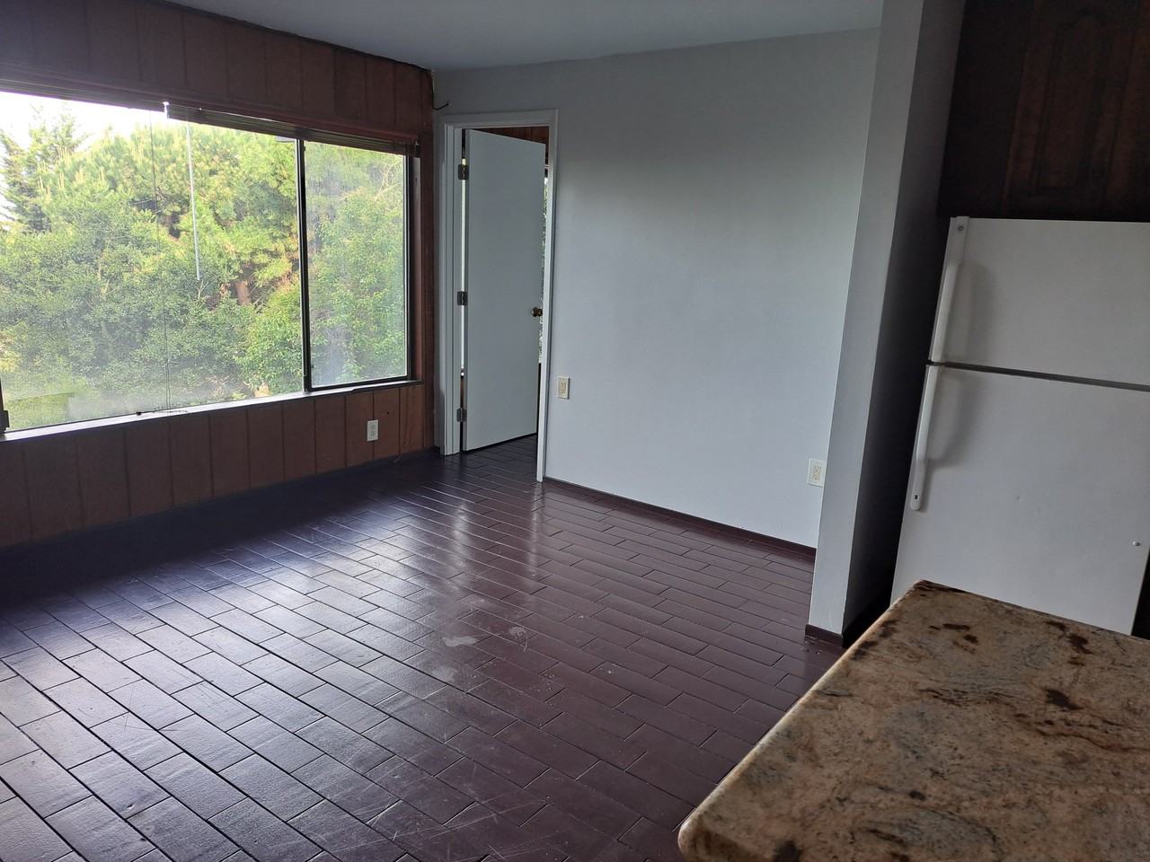 6170 Plymouth Ave - Photo 5 of 9