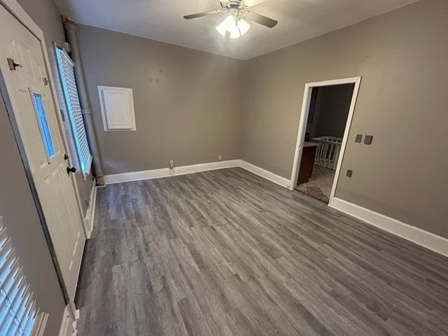 1005 Walnut St - Photo 3 of 10