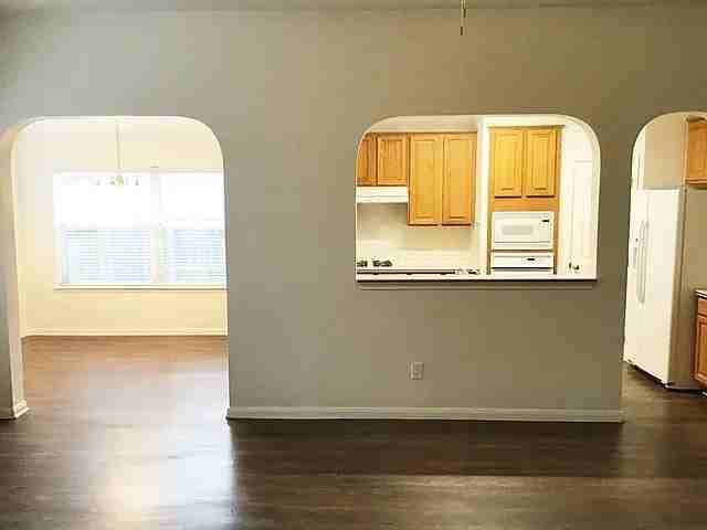 22508 Red River Dr - Photo 5 of 9