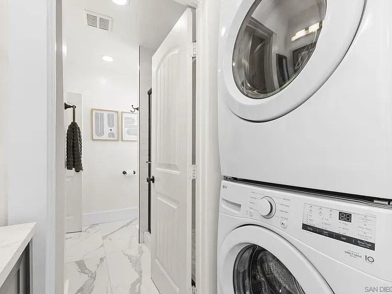 3315 Gregory St - Photo 3 of 21