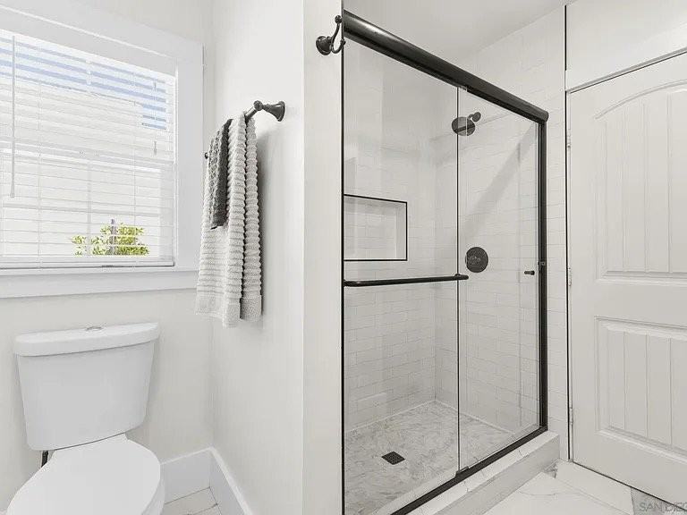 3315 Gregory St - Photo 6 of 21