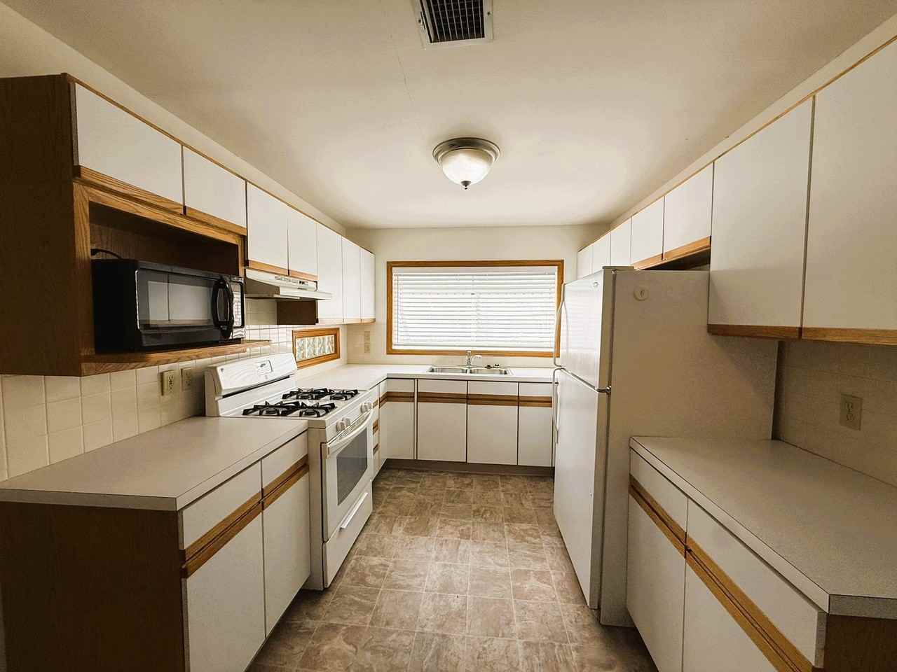 6126 E Gilbert St - Photo 6 of 19