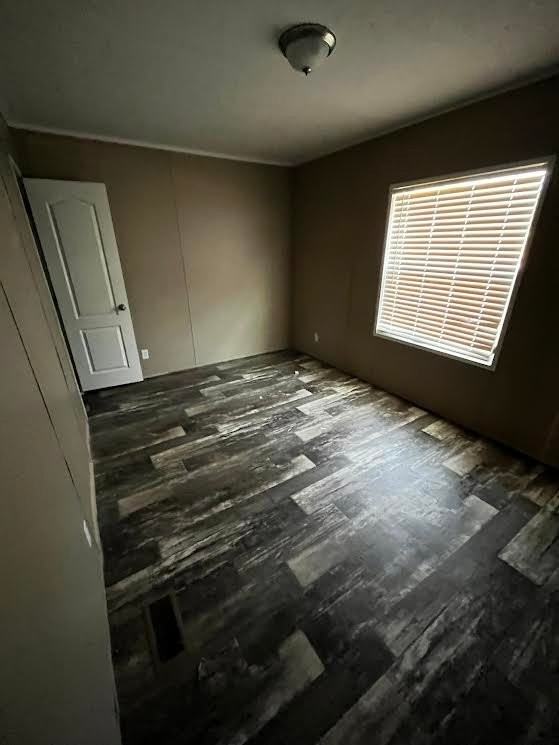 920 Moseley St - Photo 3 of 14