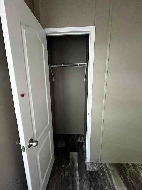 920 Moseley St - Photo 4 of 14
