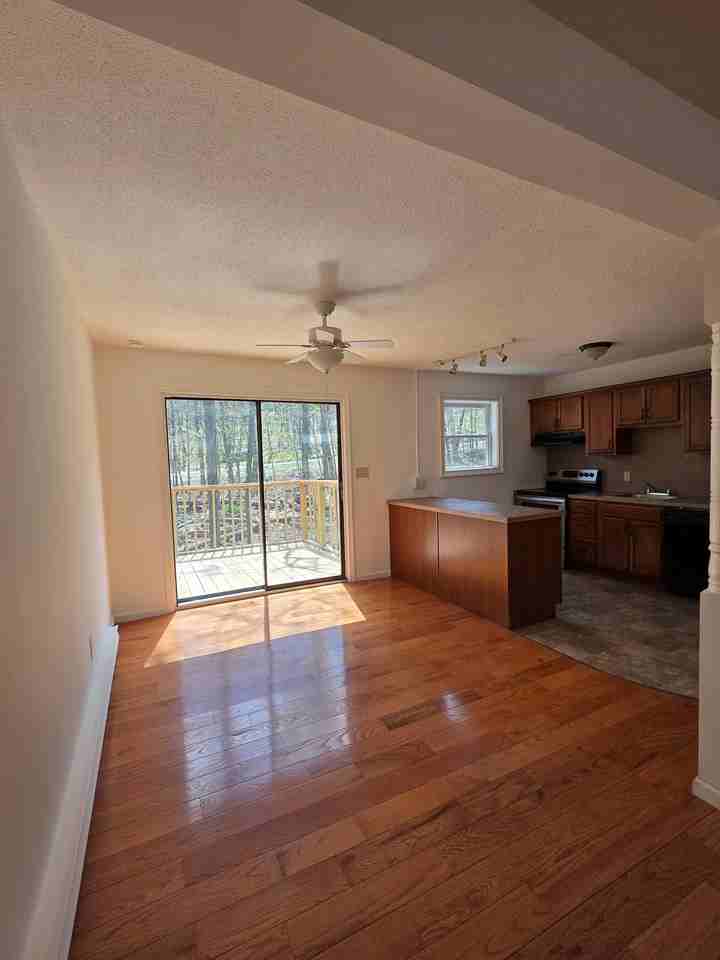 362 Somerset Dr - Photo 4 of 12