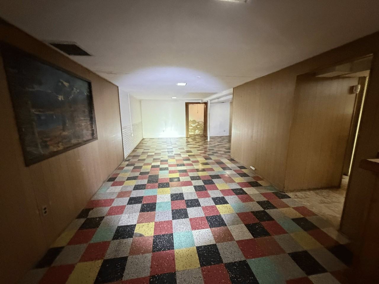 9000 Clarion Dr - Photo 4 of 5