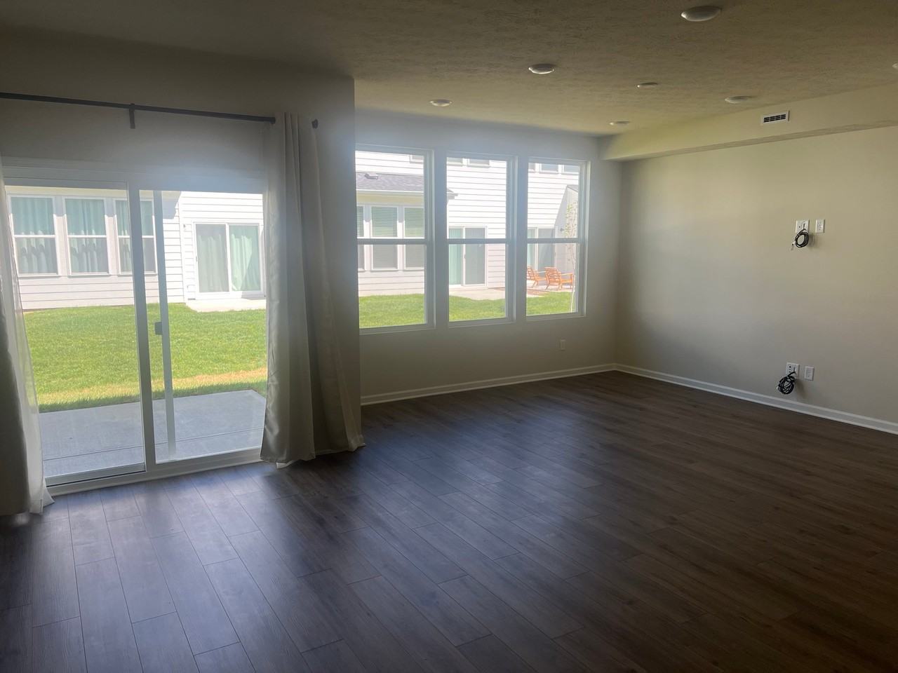 7328 Selah Ln - Photo 4 of 15