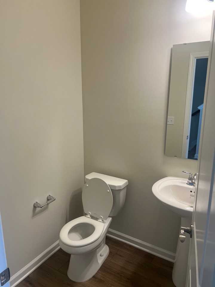 7328 Selah Ln - Photo 5 of 15