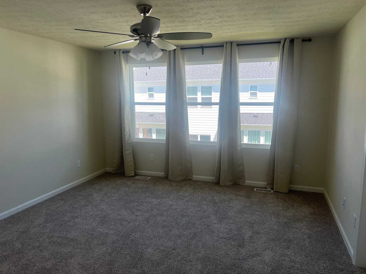 7328 Selah Ln - Photo 7 of 15