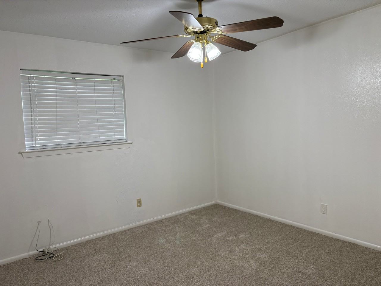 5355 Wonder Dr - Photo 4 of 11