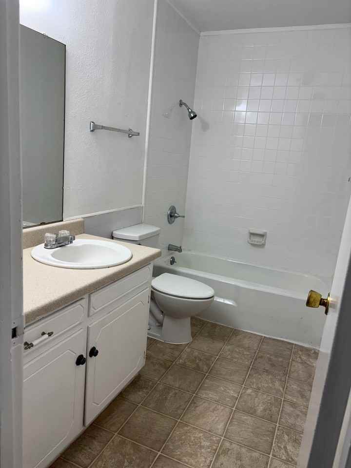 5355 Wonder Dr - Photo 5 of 11