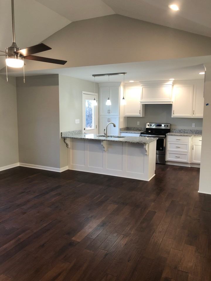 300 Clancey Ln - Photo 3 of 15