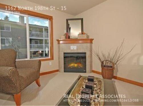 1162 N 198th St #15 - Photo 4 of 10