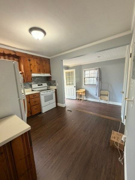 412 S 5th St - Photo 5 of 10