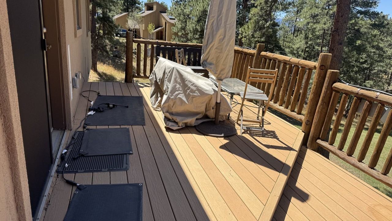 24728 Foothills Dr N - Photo 2 of 10