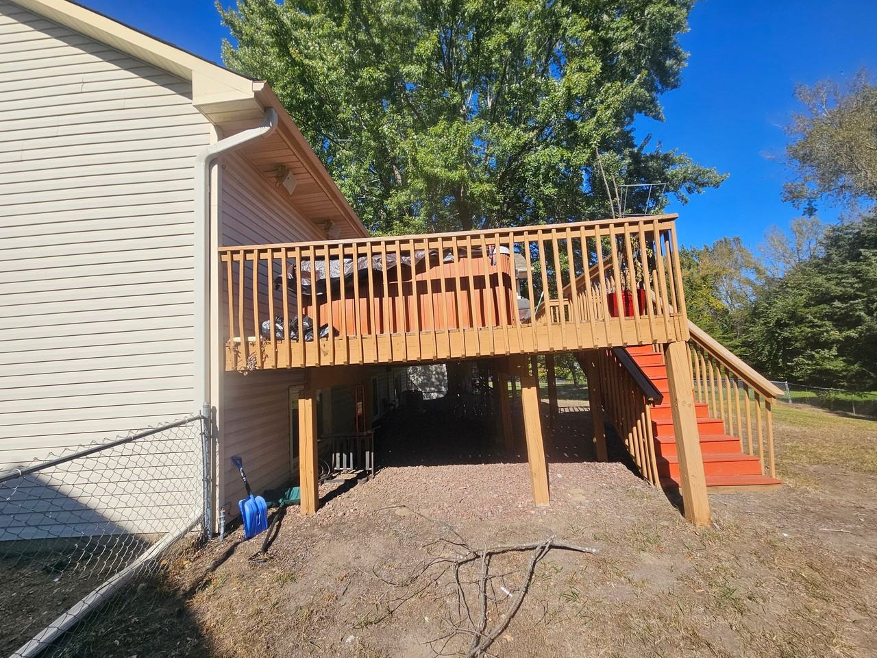 10259 Englewood Dr - Photo 2 of 20