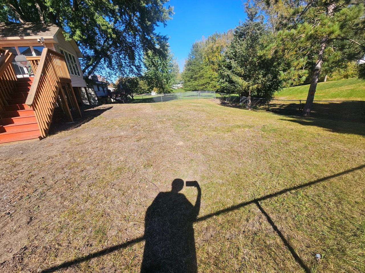 10259 Englewood Dr - Photo 4 of 20