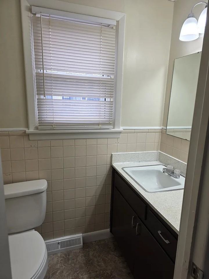 202 N Merritt Ave - Photo 6 of 14