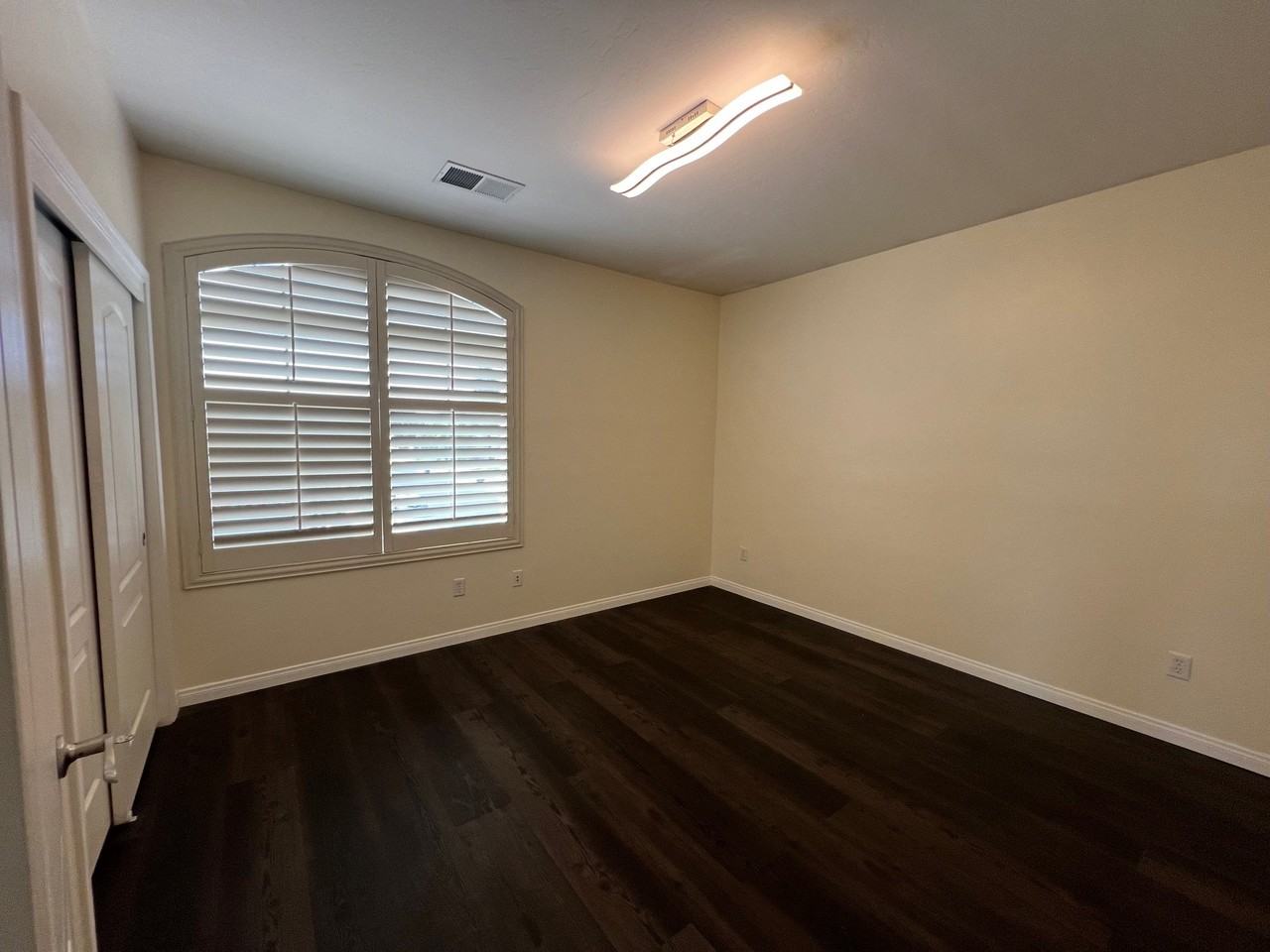 10818 Cypress Falls Ave - Photo 3 of 5