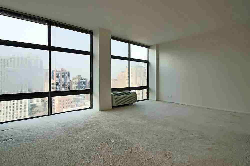 73 E Scott St - Photo 2 of 13