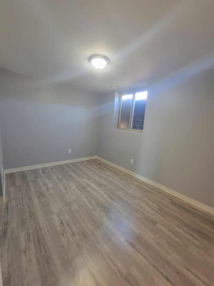 1808 N James H Mcgee Blvd #B - Photo 6 of 12