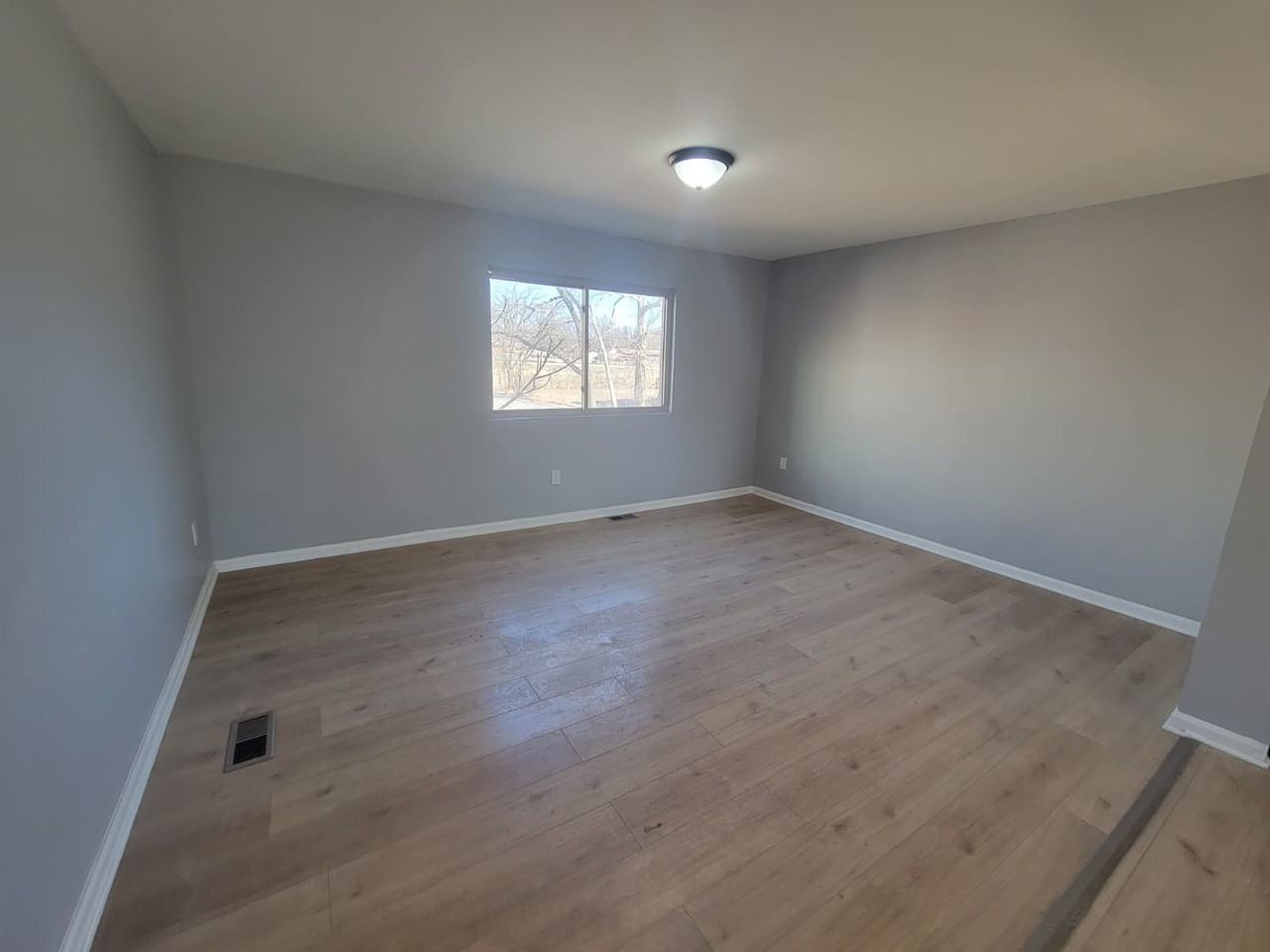 1808 N James H Mcgee Blvd #C - Photo 4 of 18