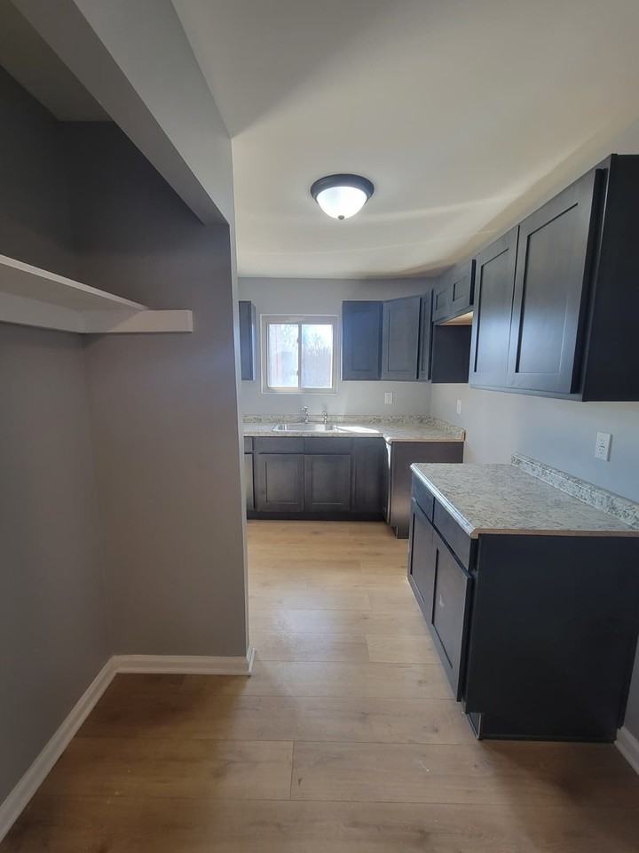 1808 N James H Mcgee Blvd #C - Photo 7 of 18