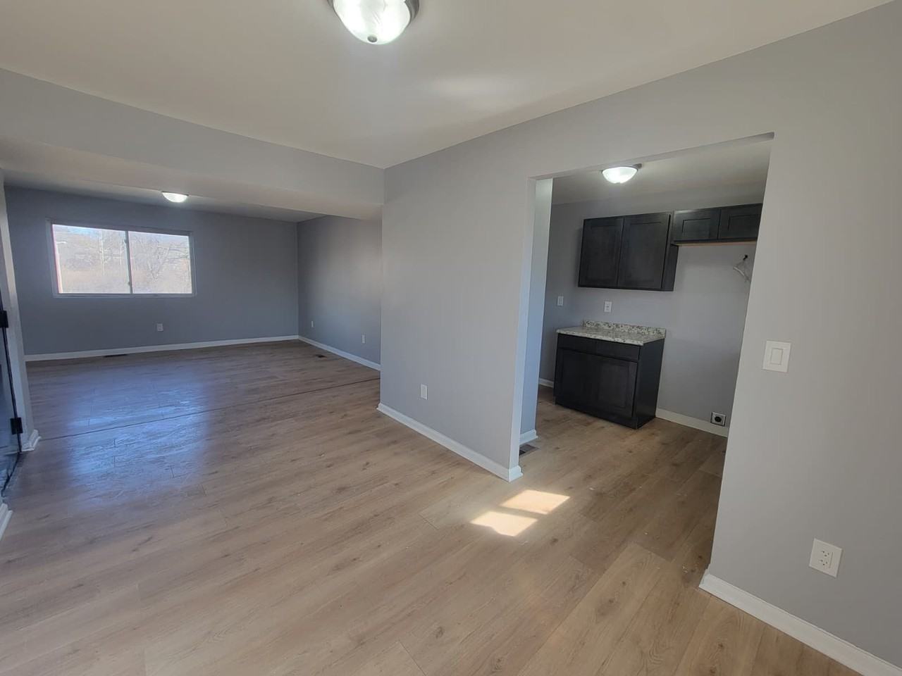 1808 N James H Mcgee Blvd #D - Photo 3 of 20