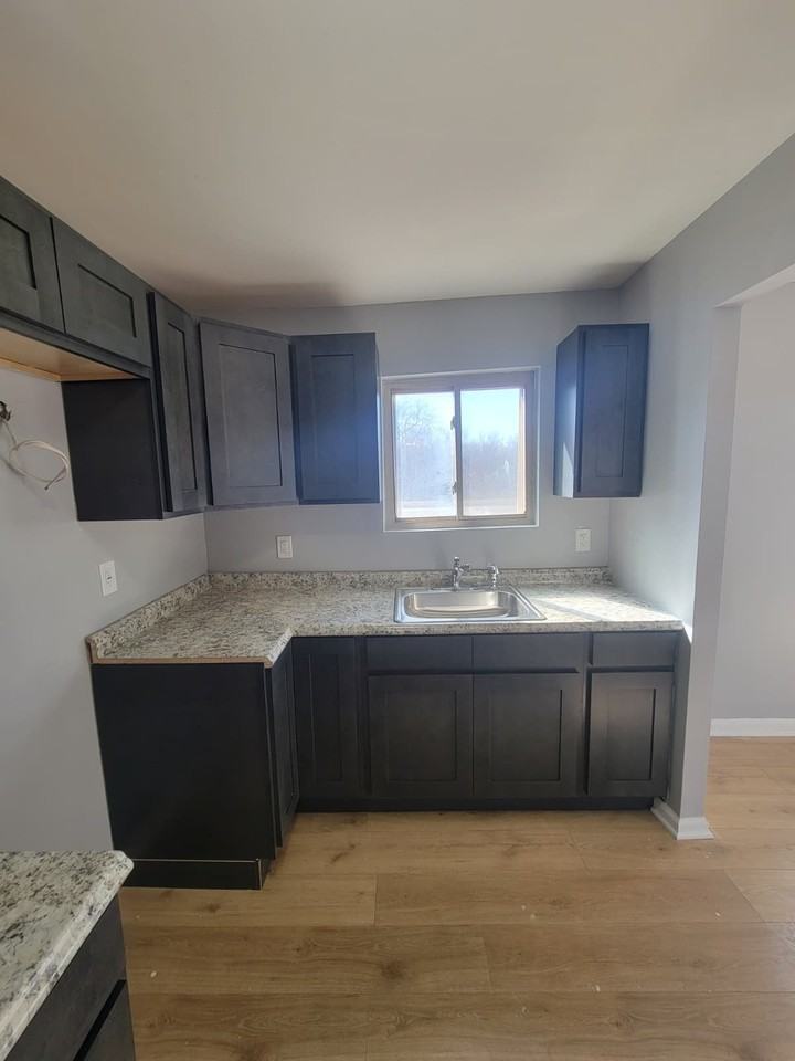 1808 N James H Mcgee Blvd #D - Photo 7 of 20