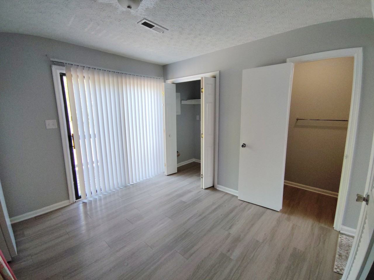 61 Ferguson Dr - Photo 4 of 8