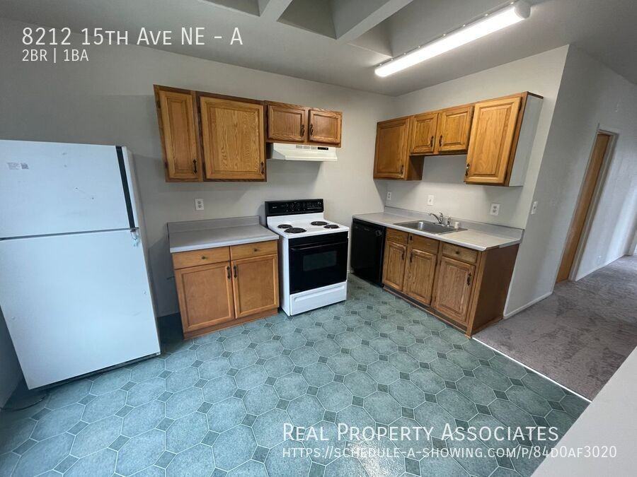 8212 15th Ave Ne #A - Photo 2 of 13