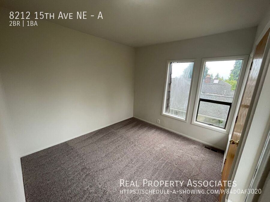 8212 15th Ave Ne #A - Photo 6 of 13