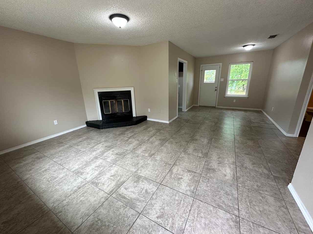 12702 Candleridge Dr - Photo 3 of 23