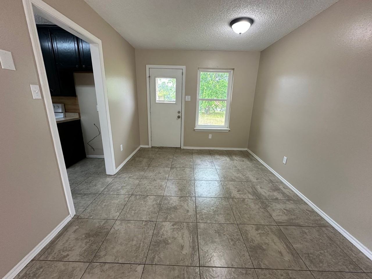 12702 Candleridge Dr - Photo 4 of 23