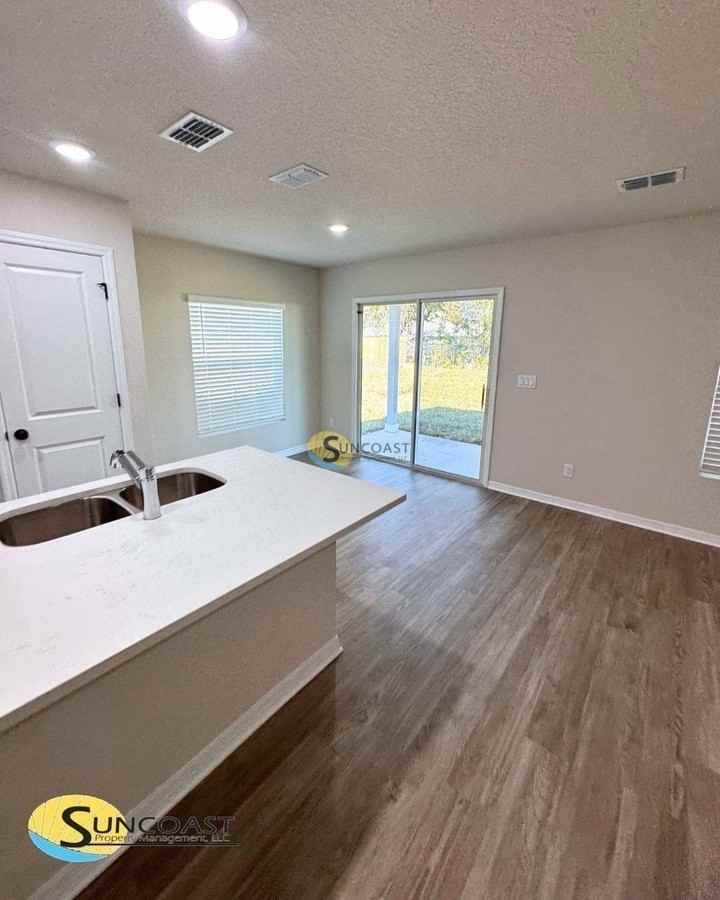 23 Ryker Ln - Photo 3 of 16