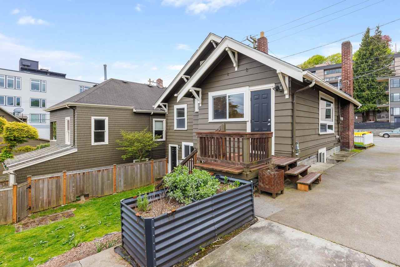 2114 Dexter Ave N - Photo 2 of 19